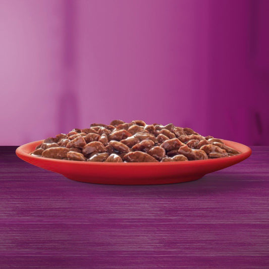 WHISKAS Posiłki dla kotów - 48 saszetek świeżości (zestaw 2 opakowań 24 x 85 g), klasyczne posiłki (4 odmiany), pasta dla dorosłych kotów w sosie. Pełna, mokra karma odpowiednia również dla kotów